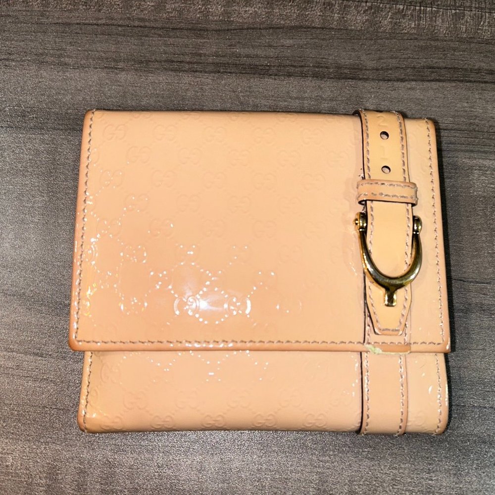 Nib Gucci Microguccissima Pattern Patent Wallet